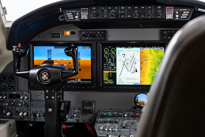 Garmin G5000 glass cockpit