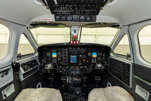 Beechcraft 1900 cargo avionics installation